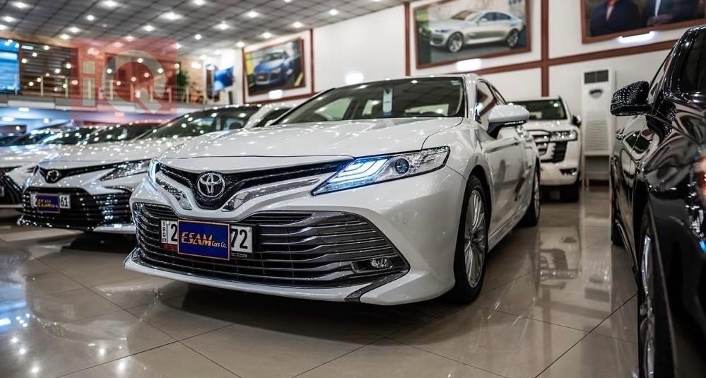 تۆیۆتا کامری